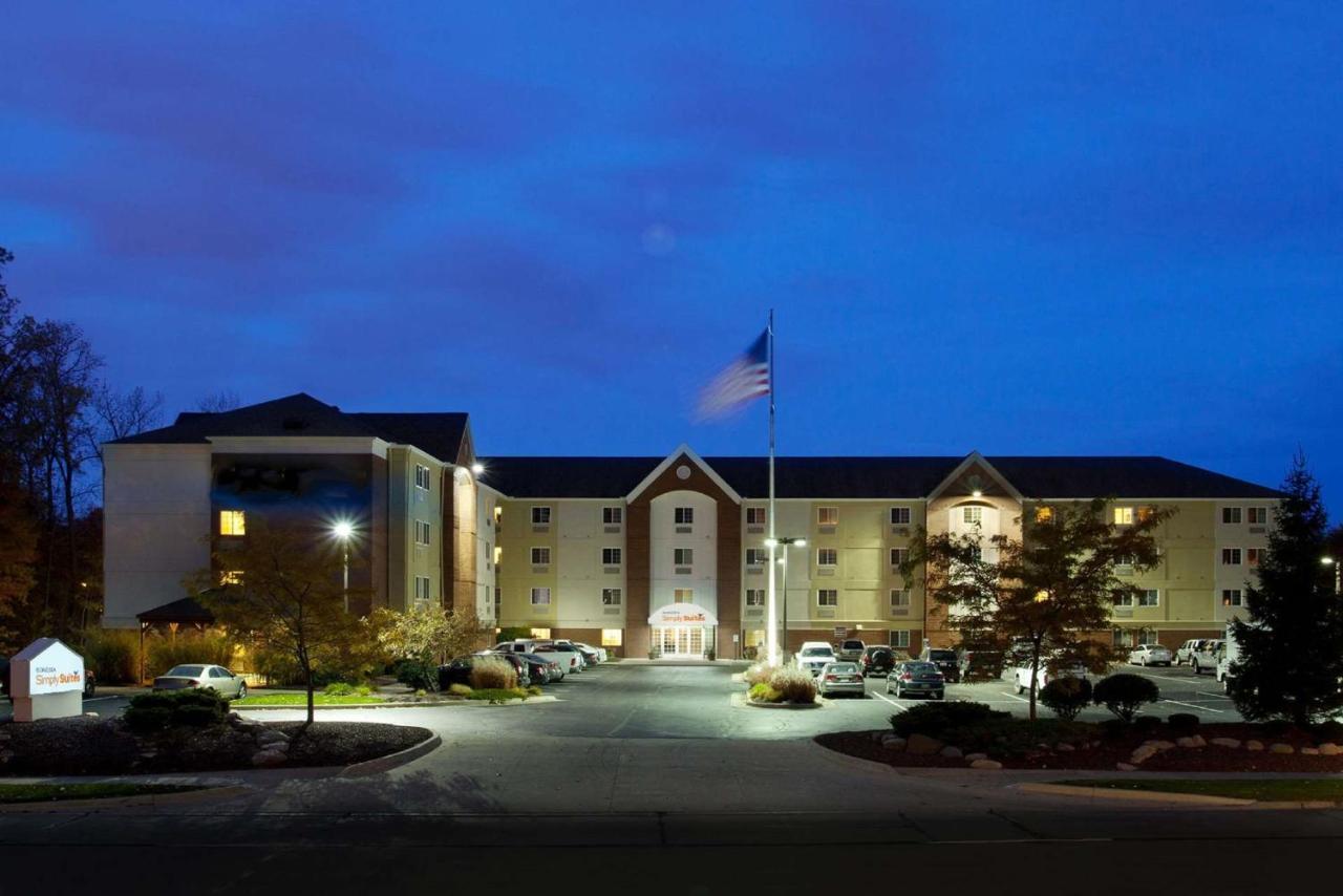Sonesta Simply Suites Cleveland North Olmsted Airport Exterior foto
