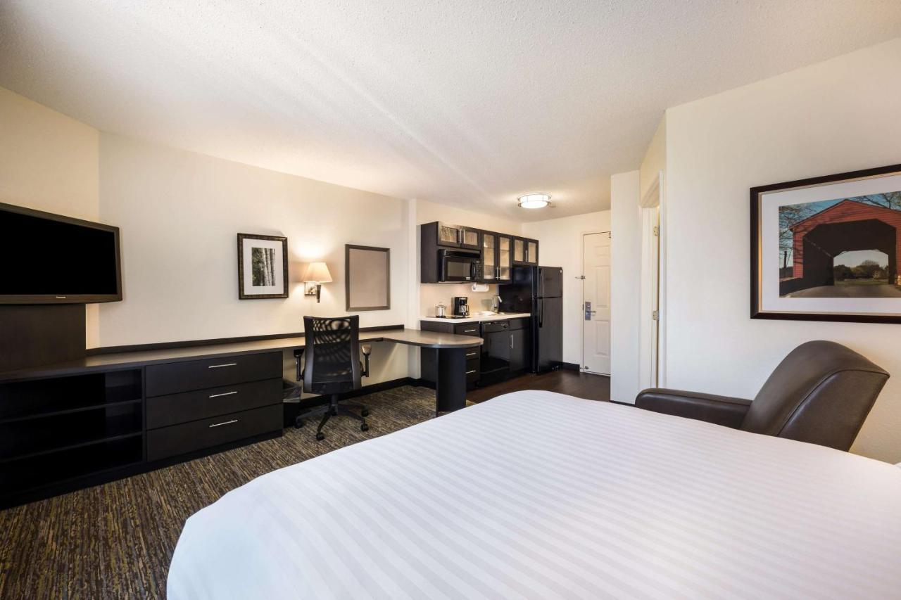 Sonesta Simply Suites Cleveland North Olmsted Airport Exterior foto