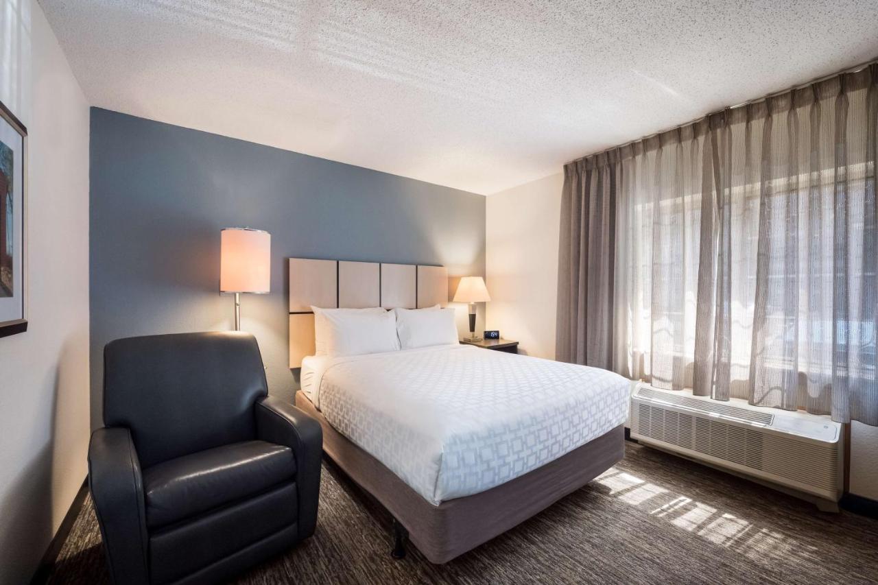 Sonesta Simply Suites Cleveland North Olmsted Airport Exterior foto