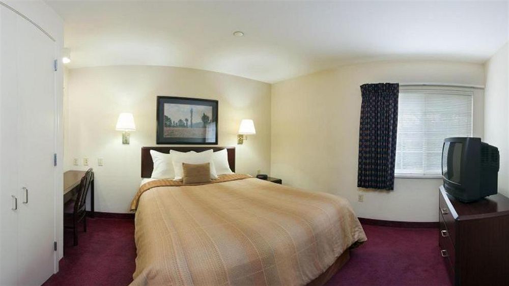 Sonesta Simply Suites Cleveland North Olmsted Airport Exterior foto